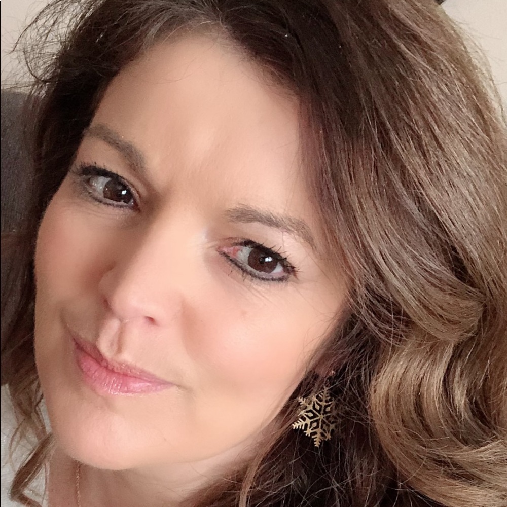 Meet your Posher, Denise